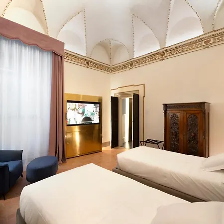 Palazzo Giusti And Hotel