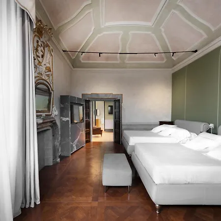 Palazzo Giusti And *