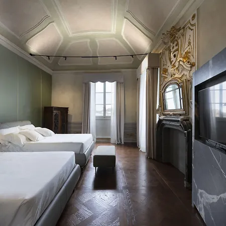 Palazzo Giusti And Hotel